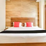 Super Capital O Seven Wonders Inn Near Sahara Ganj Mall